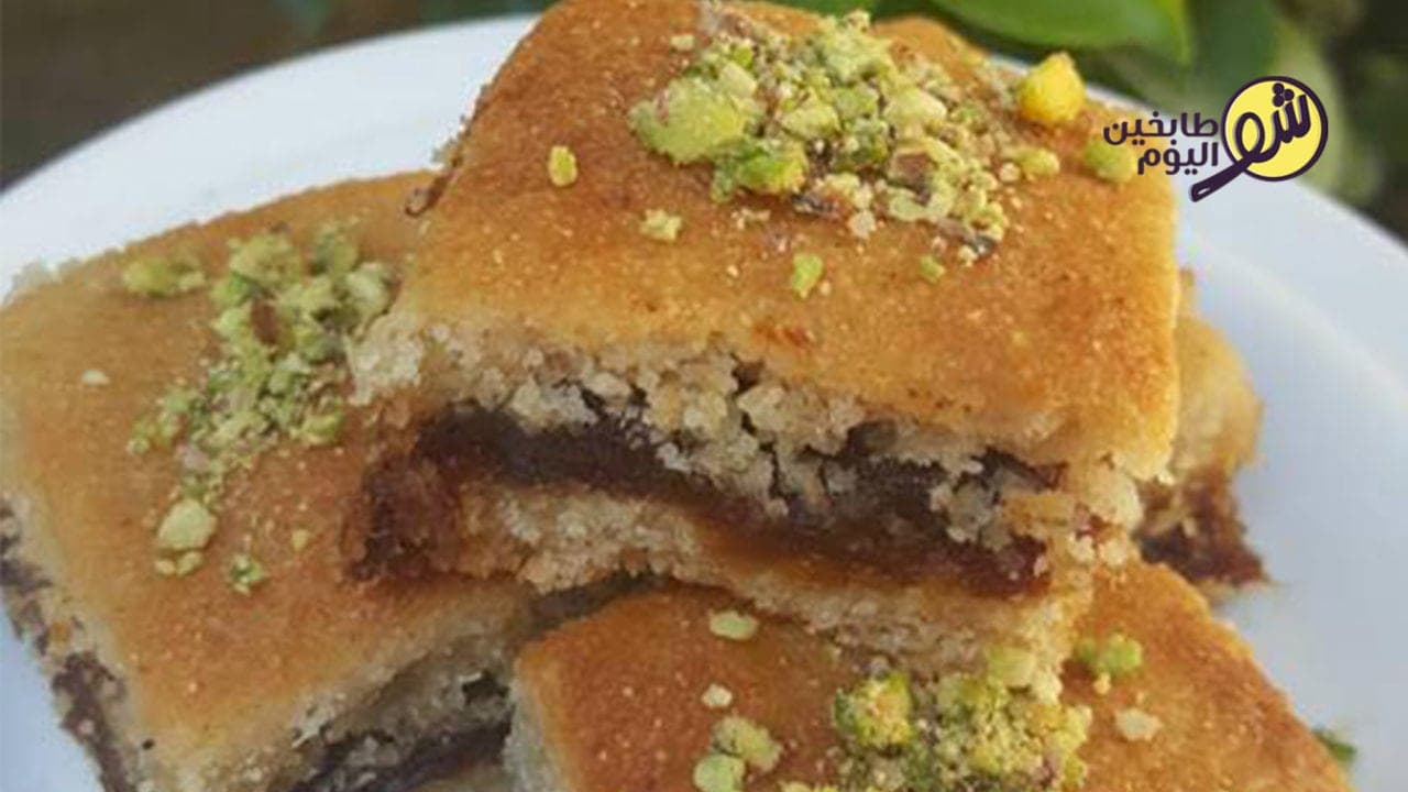 Maamoul Mad with Dates