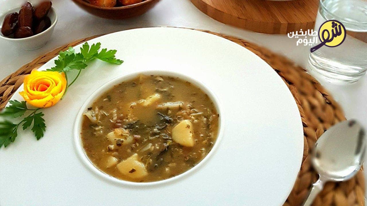 شوربة عدس بالسلق والحامض