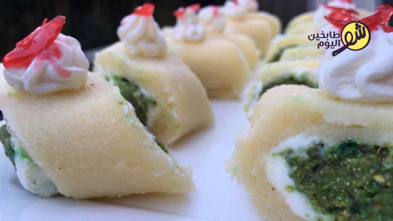 حلاوة الجبن مع مفروكة الفستق