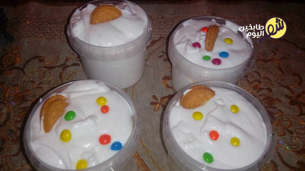 Cold Cream with Fresh Fruit