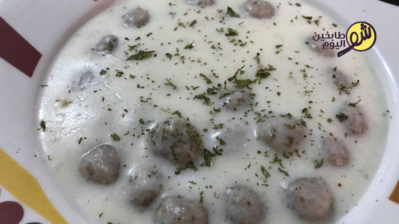 Bulgur Dumplings in Yogurt