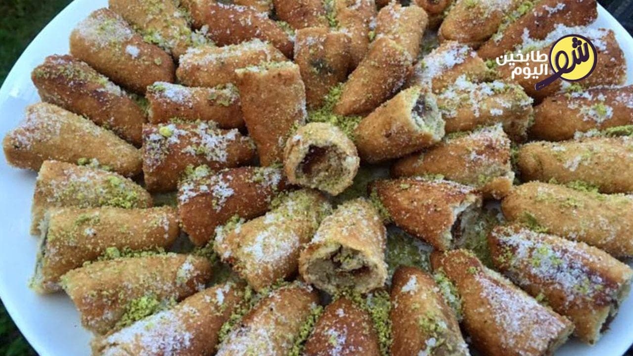 Semolina Cone Sweets with Dates