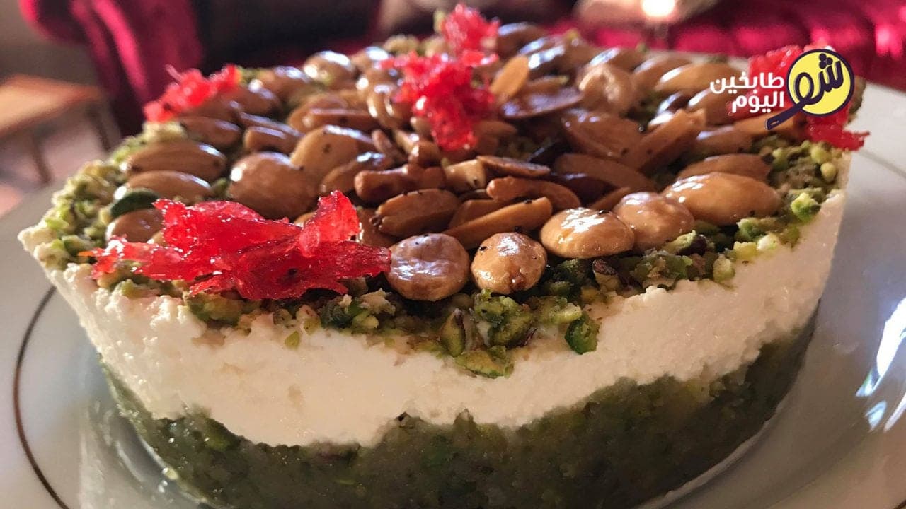 طريقة تحضير مدلوقة الفستق الحلبي بالقشطة