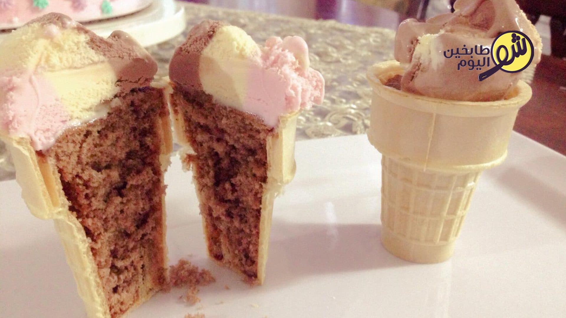Cake with Ice Cream Biscuits