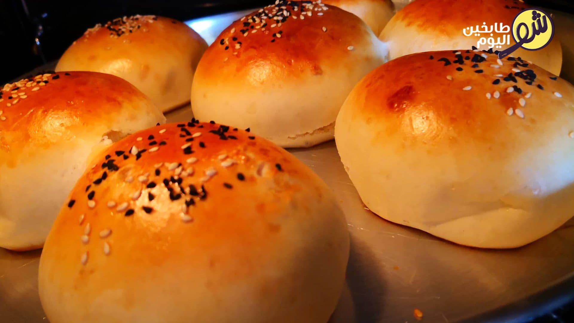 طريقة عمل الخبز بالحليب