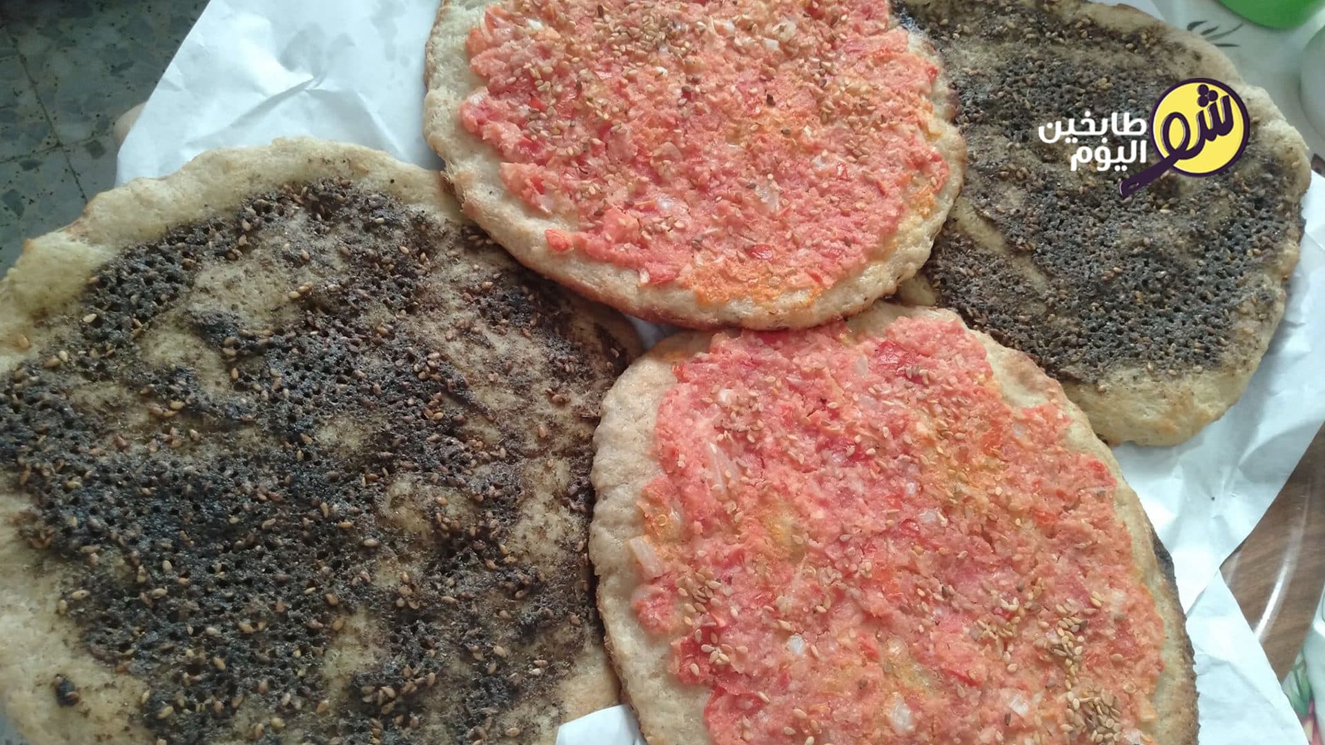 Manaqish with Sreysirah (boiled wheat husk)