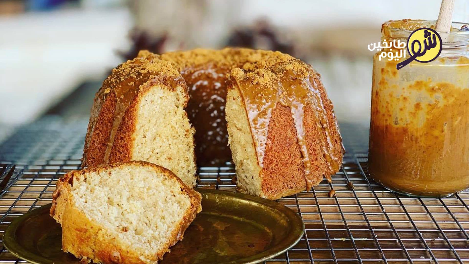 How to Make Lotus Cake