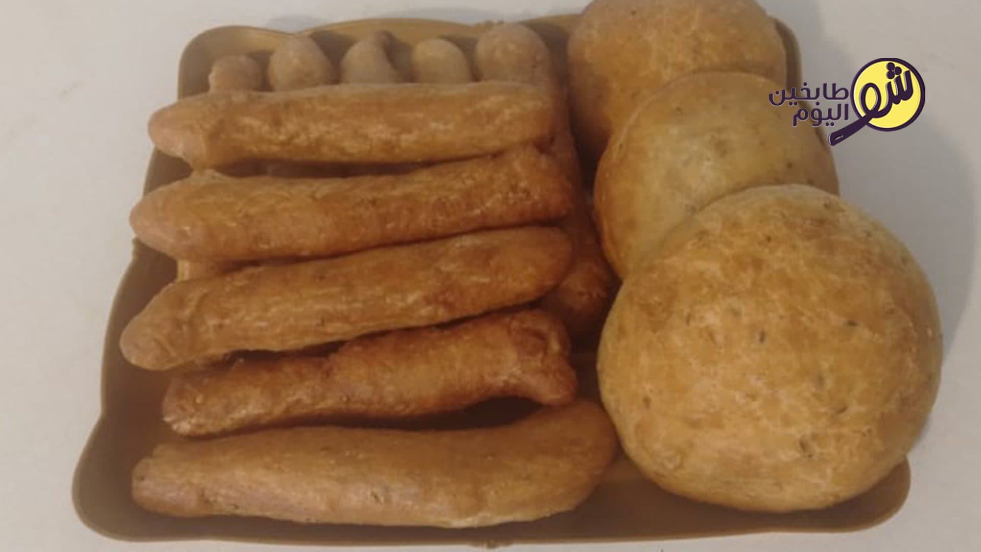 Fried Zalabia with Sareesira