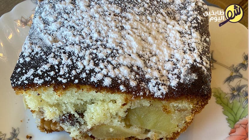 Apple and Biscuit Cake