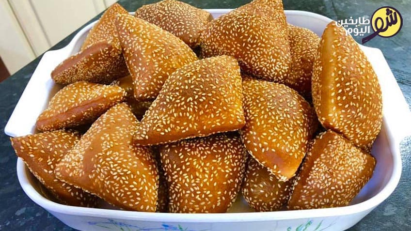 Turkish Balloon Bread with Sesame
