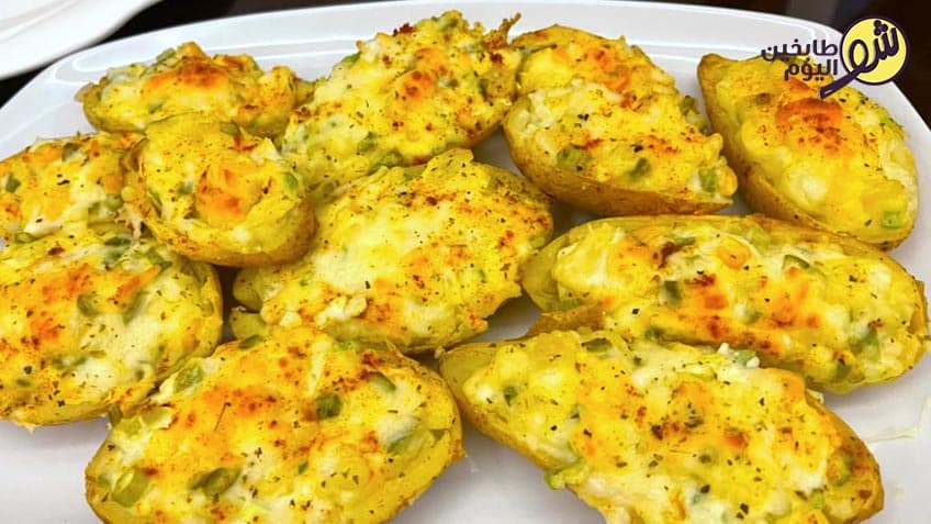 Mashed Potato Boats with Cheese